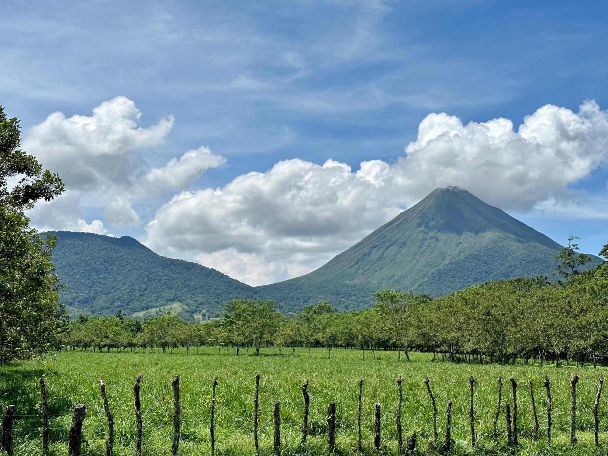 Oasis Arenal Villa Pool & Arenal Volcano View La Fortuna Exterior foto